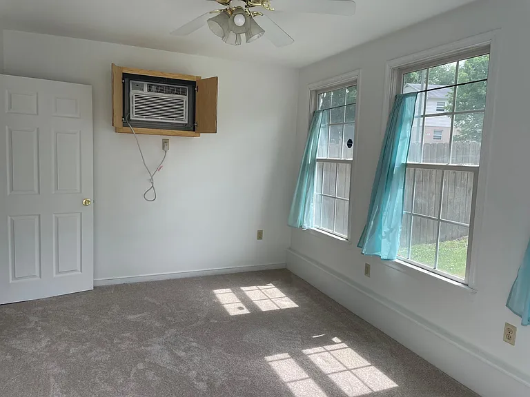 22 W Clopton St — Photo 12