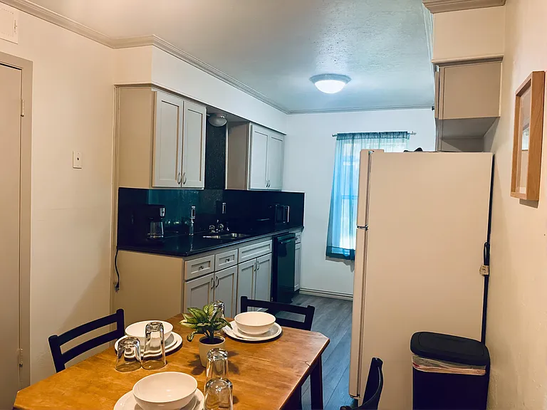 2206 Statler Dr — Photo 4