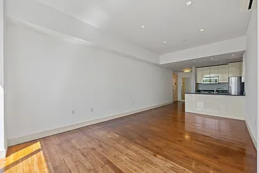 71 Village Road North