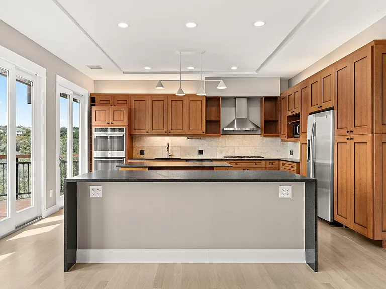 10204 Echoridge Dr — Photo 12