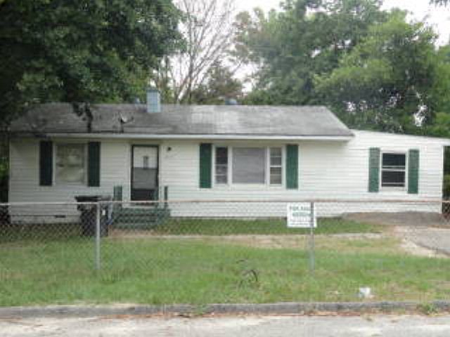 2nd image of 2015 Herbert Ln