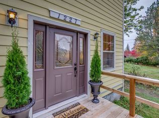 Geneva St, College station, AR 72053