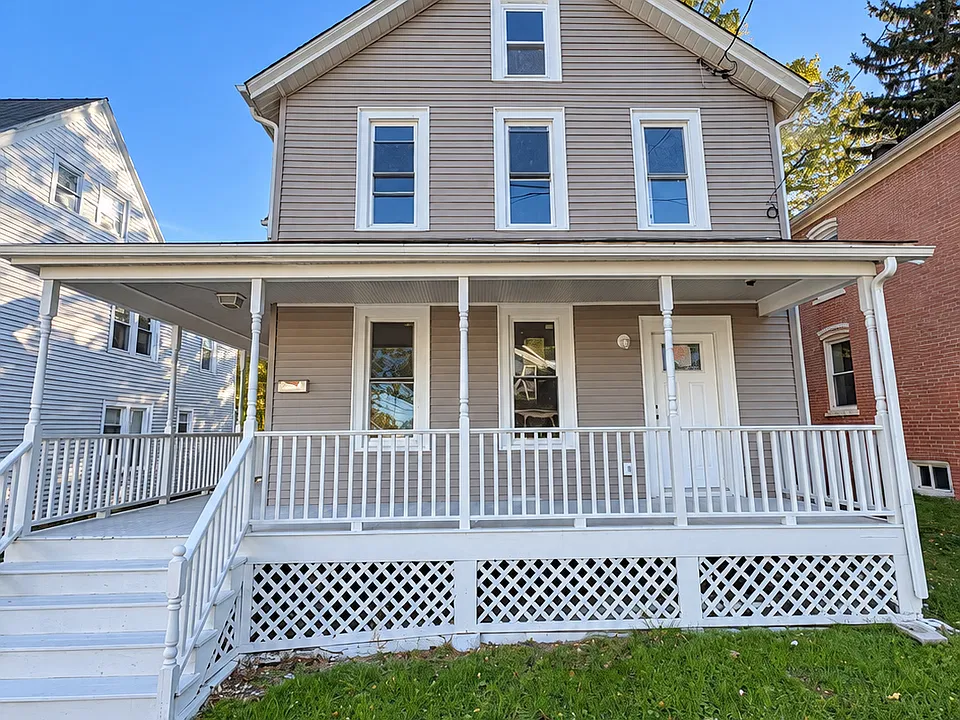 13 William St