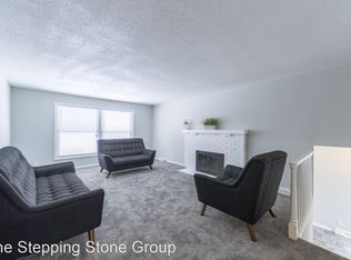 5592 Timber Ln, Excelsior, MN 55331