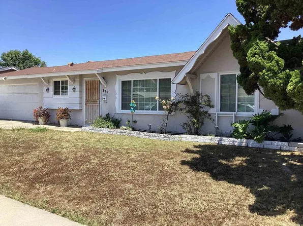 617 Osage St, Spring Valley, CA 91977