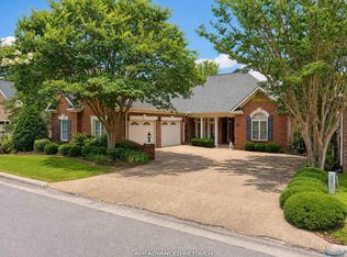 810 Village Ct SW, Decatur, AL 35603