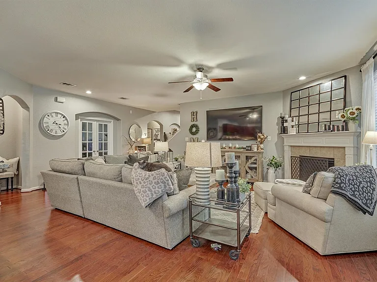 204 Forest Peak Way — Photo 8