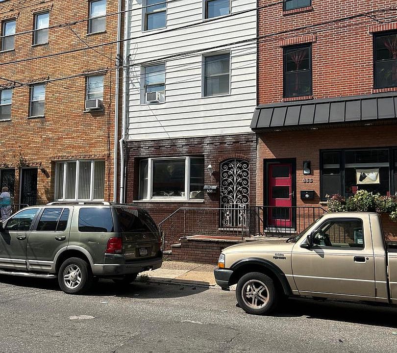 1st image of 635 Federal St