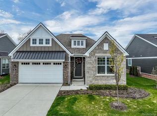 197 Weston Ln, Rochester Hills, MI 48309