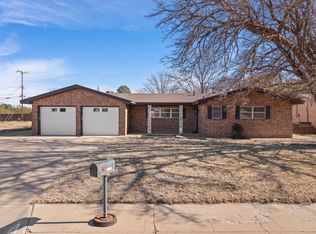 2003 College Ave, Levelland, TX 79336
