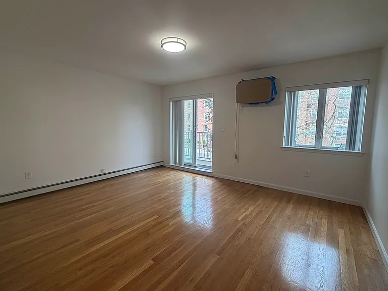 9483 Ridge Blvd #2C — Photo 7