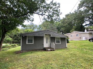 7 Melvin Rd, Craryville, NY 12521