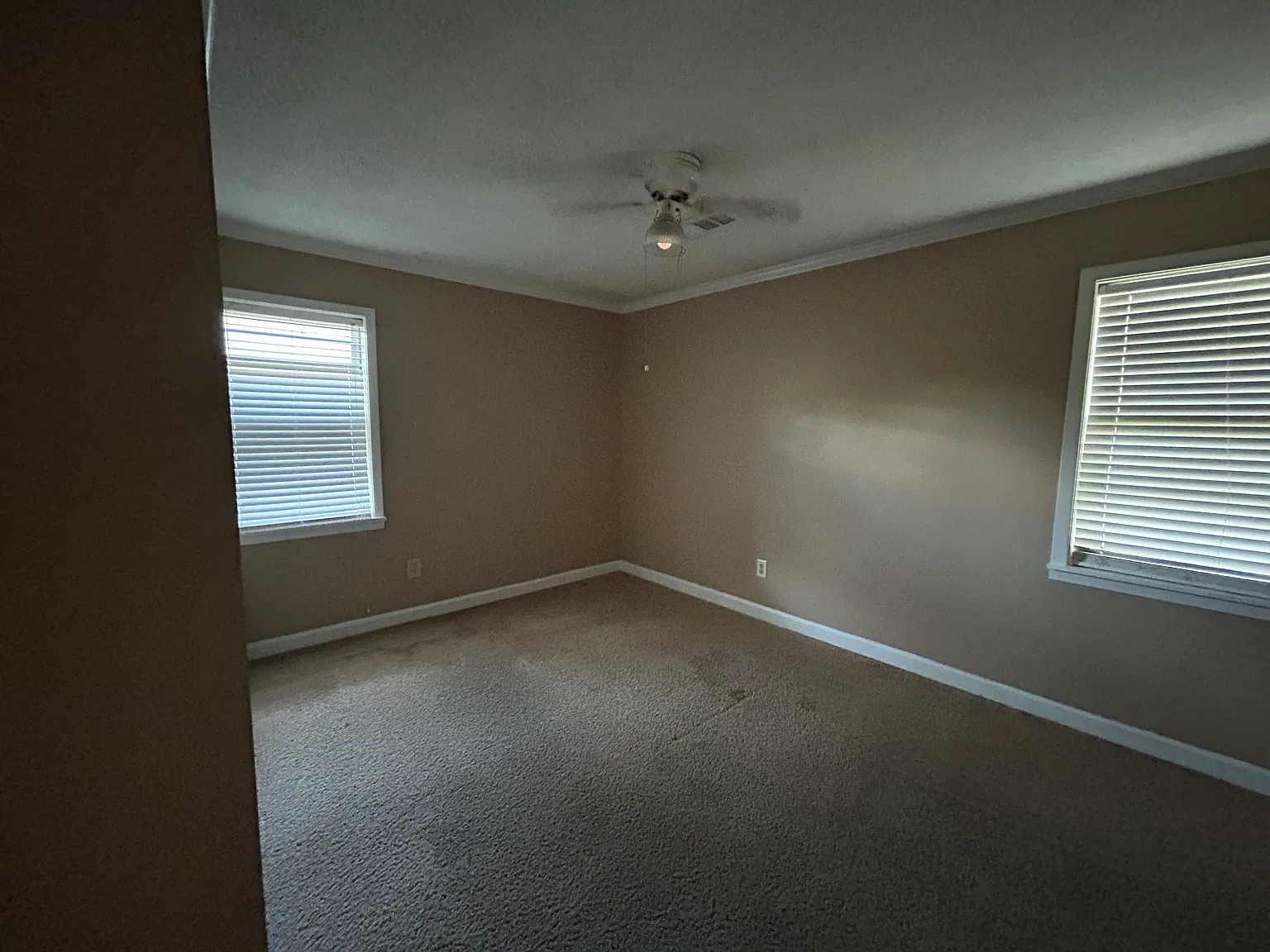 4 bed, 1750 sqft, $3,200 — Photo 4