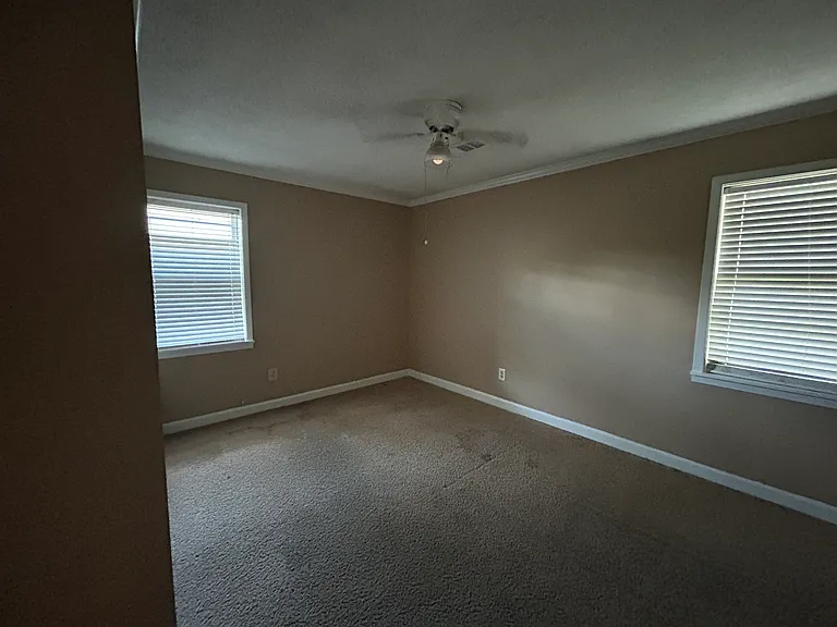 502 Ridgewood Manor Dr — Photo 4