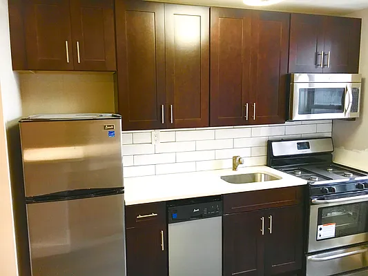 Rented by BRICK & GALO REALTY CORP | media 16