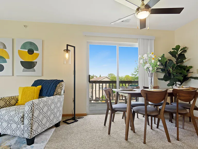 Saddlebrook Apartments Living Room