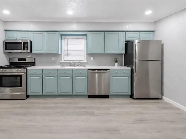 1840 Hebert St, Beaumont, TX 77705