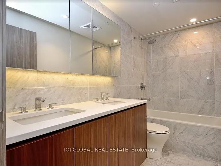 95 McMahon Dr #3702 — Photo 20