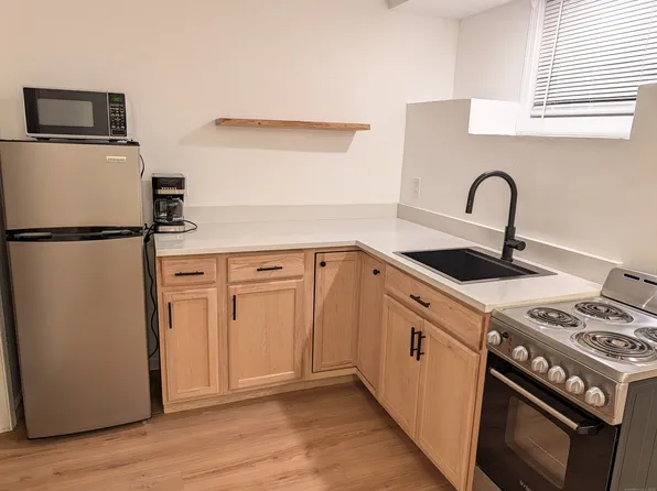 23 Mechanics Street #101, Putnam, CT 06260