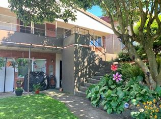 2362 48th Ave SW APT 1, Seattle, WA 98116