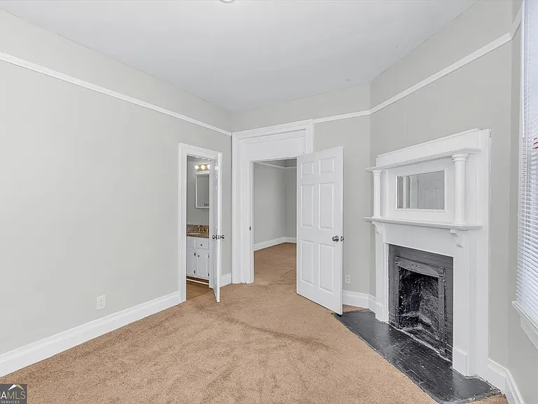 211 Broad St — Photo 10