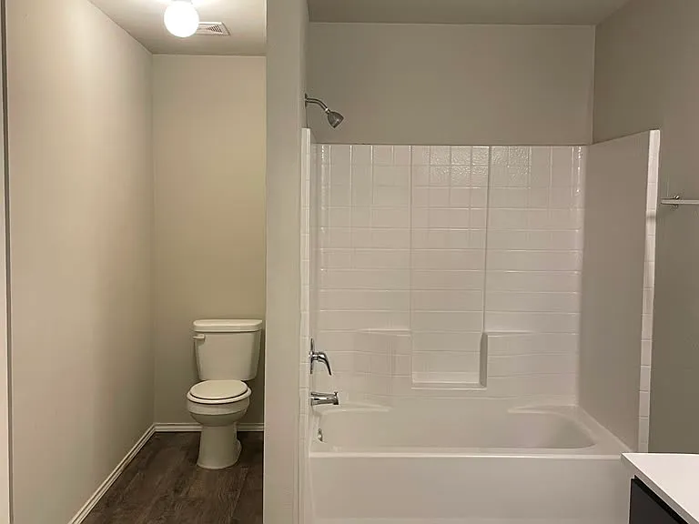 1813 Melanie Dr — Photo 16