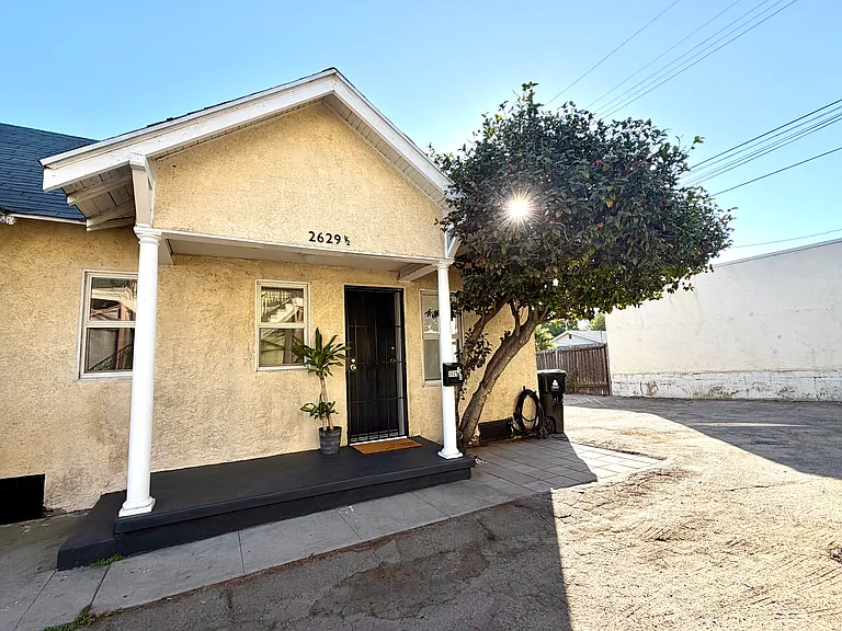 2629 1/2 Granada St #2629-1/2 — Photo 4