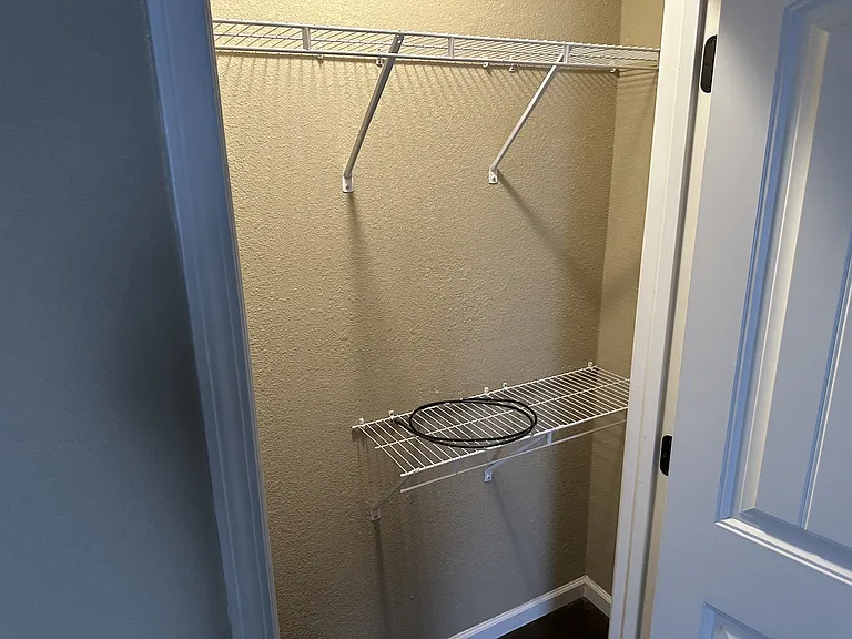 4707 Samantha Ave — Photo 8