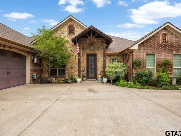 249 Heritage Ct, Lindale, TX 75771