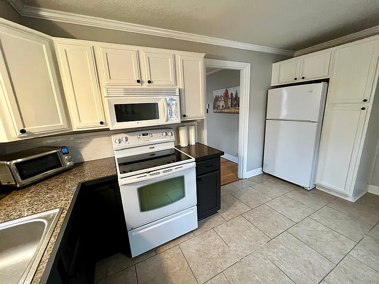 6329 Cambridge Ave — Photo 23