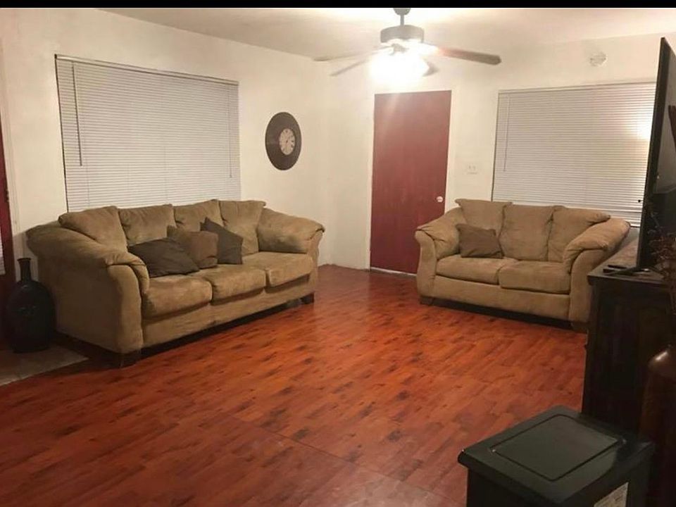1st image of 1765 Fox Dr