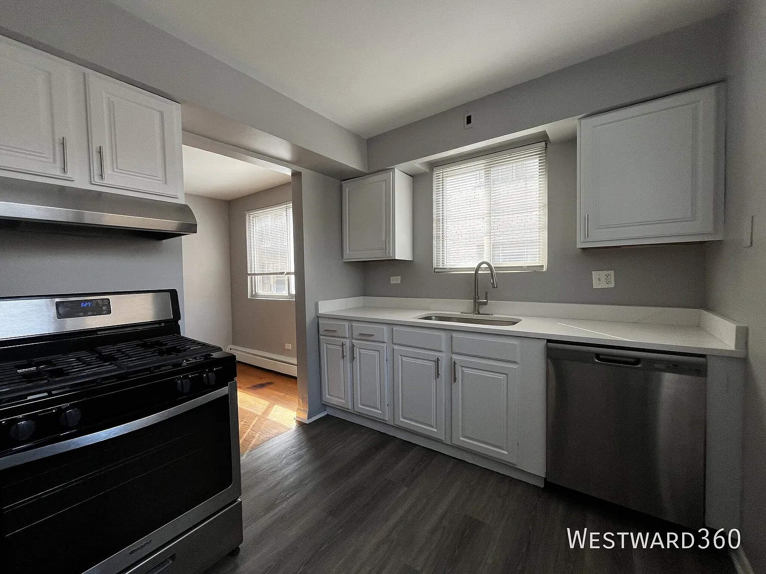 Newly Updated 2 Bed with In-Unit Laundry, Pets Allowed — Photo 2