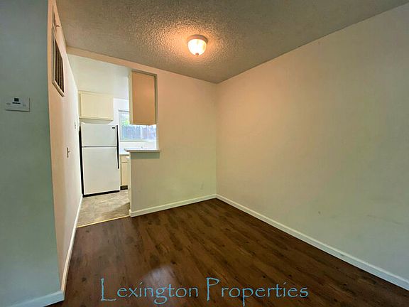 4th image of 2421 W St APT 7