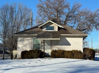 1031 E Elm St, Salina, KS 67401