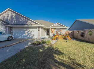 4826 NW Fielding Rd, Topeka, KS 66618
