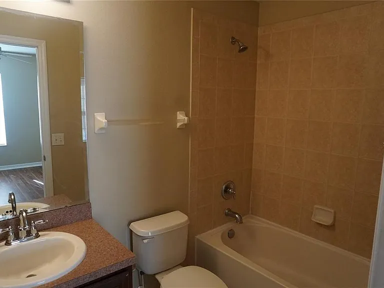 230 Belvedere Way — Photo 9
