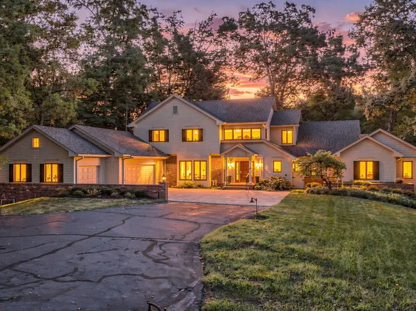3609 N Devon Dr, Martinsville, IN 46151