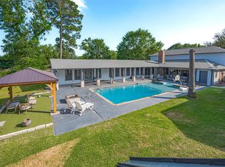 218 Beaumont Dr, Magnolia, TX 77354
