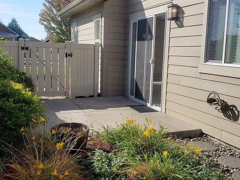 2130 N Country Vista Blvd — Photo 2