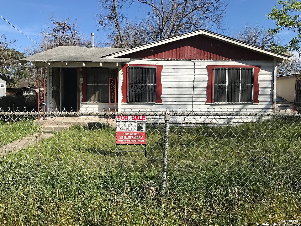1st image of 955 S CRYSTAL