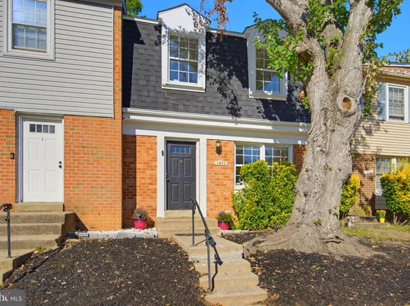 1952 Mariner Ln, Woodbridge, VA 22192