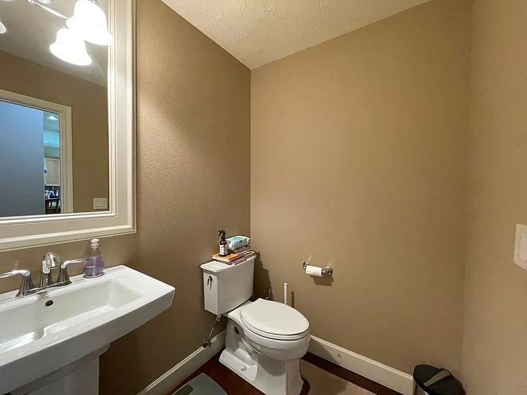 16670 NW Canton St — Photo 19
