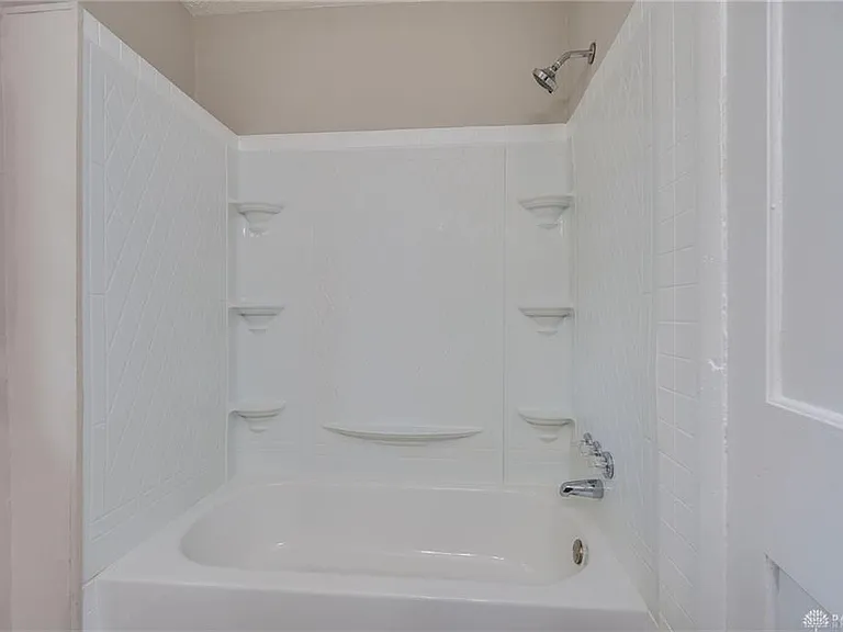 337-339 Wayne Dr #379 — Photo 16