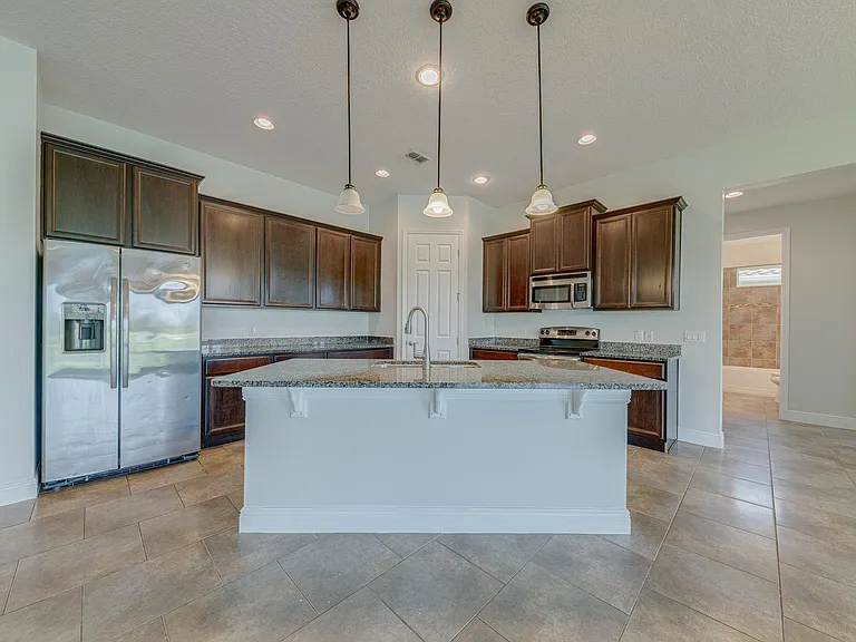 3723 Paradiso Cir — Photo 13