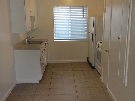 5th image of 1819 Joan Way APT 2
