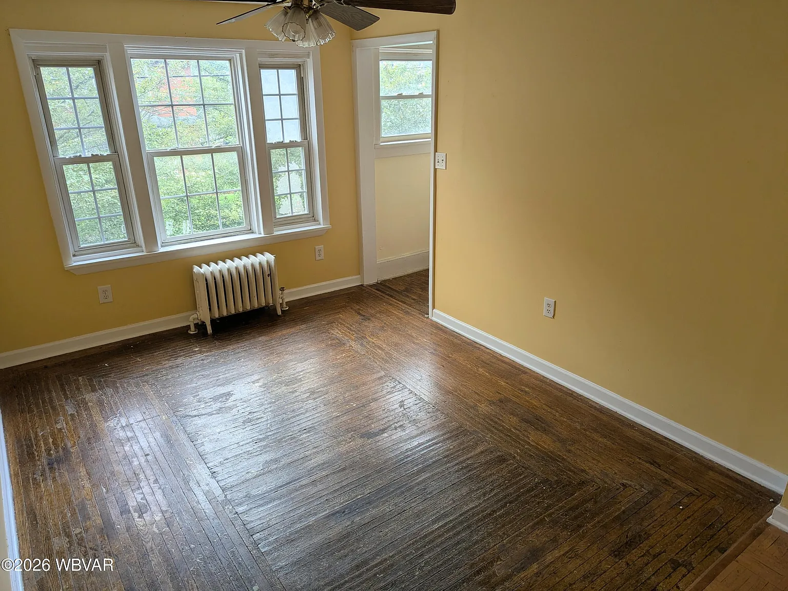 3 bed, 2200 sqft, $900 — Photo 3
