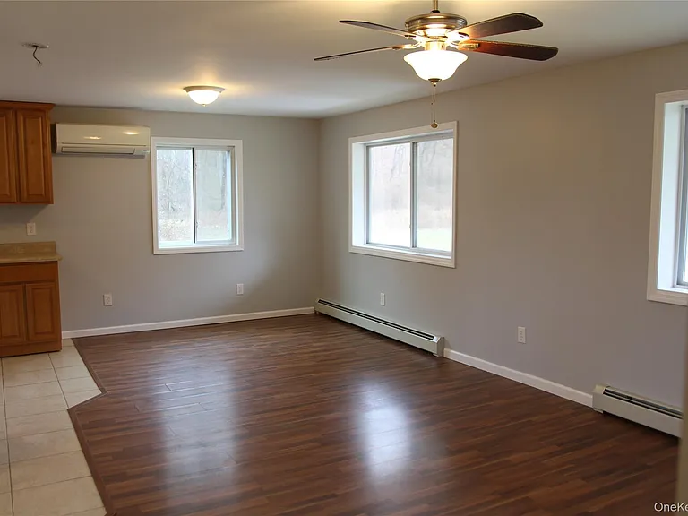 11 John Taylor Dr #A — Photo 7