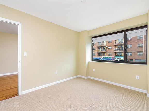 5th image of 172-16 Jamaica Ave #2B