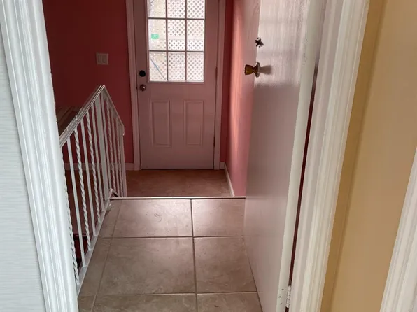 35 Harrison Ave, Carteret, NJ 07008