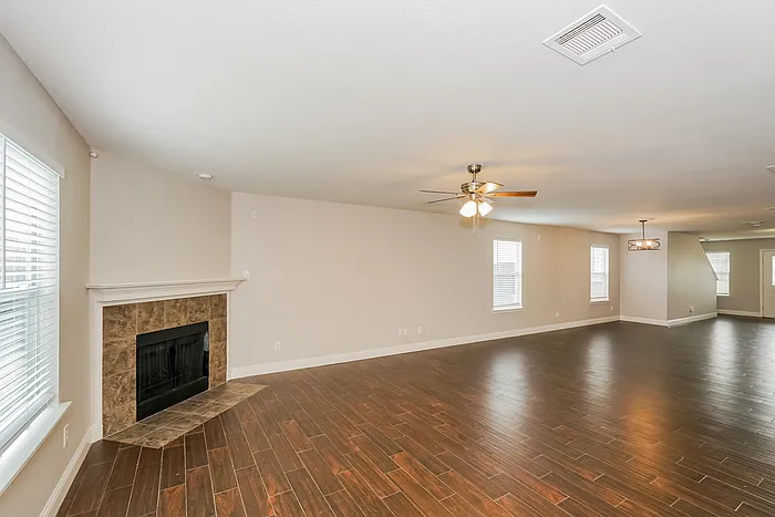 1848 Village Park Trl — Photo 5